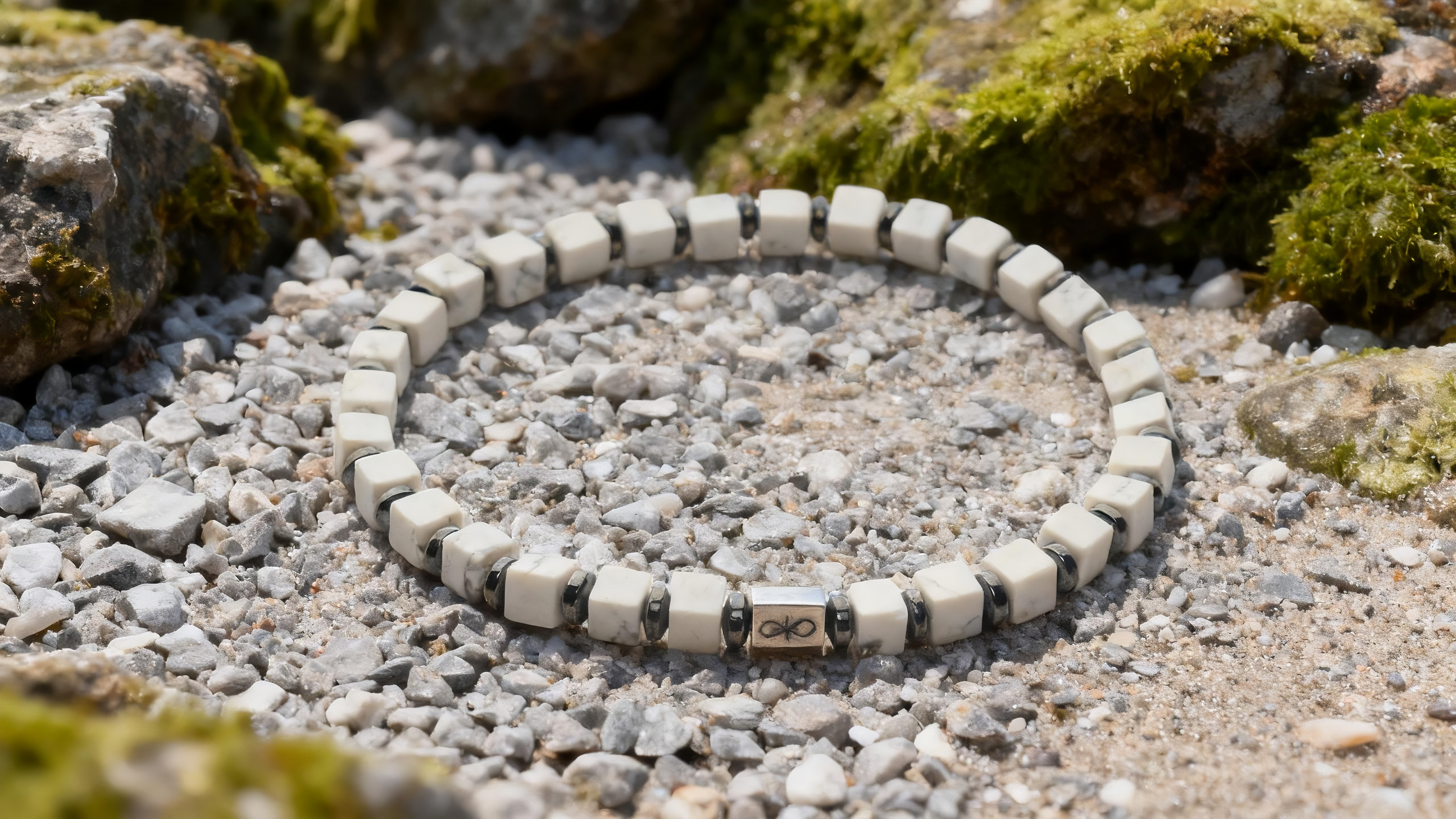 White turquoise · Flow Light · Flow