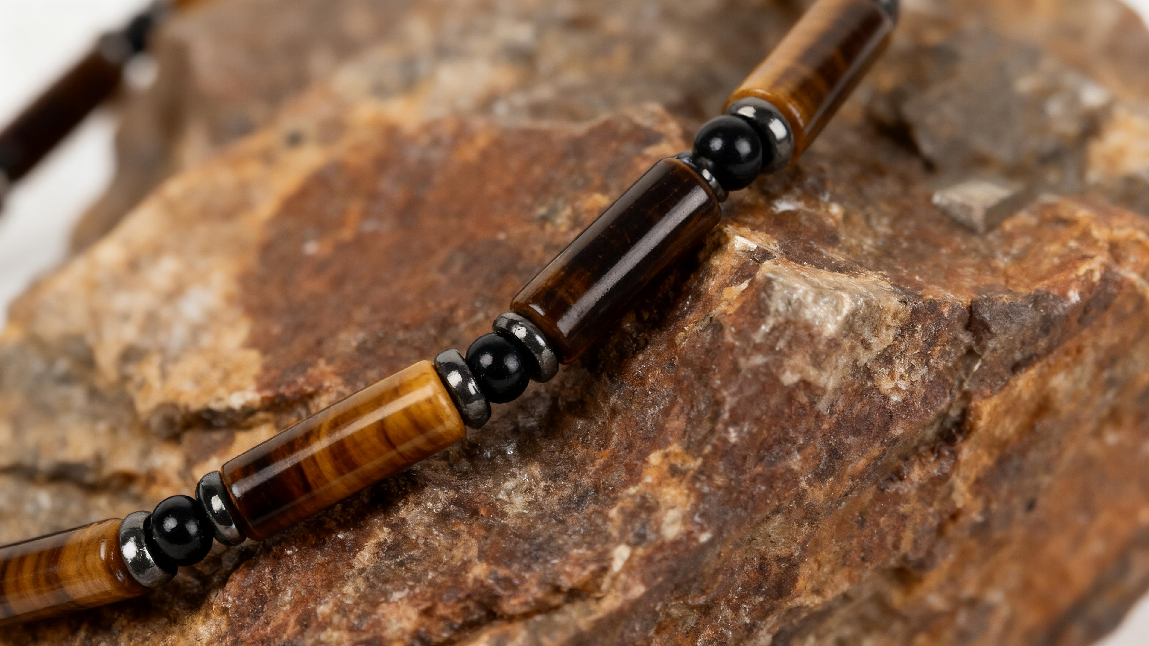 Tiger's Eye · Spark Light · Momentum