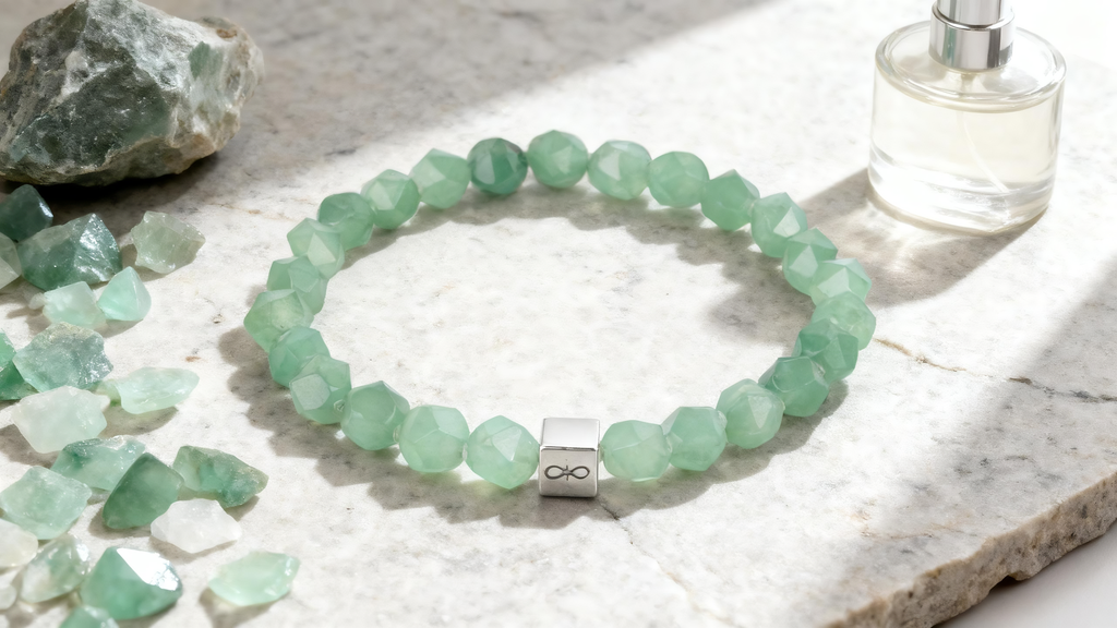 Green Aventurine · Hold Light · Resonance
