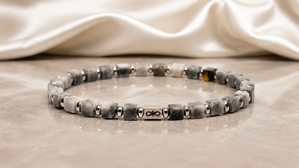 Hawk’s Eye · Edge Light · Clarity