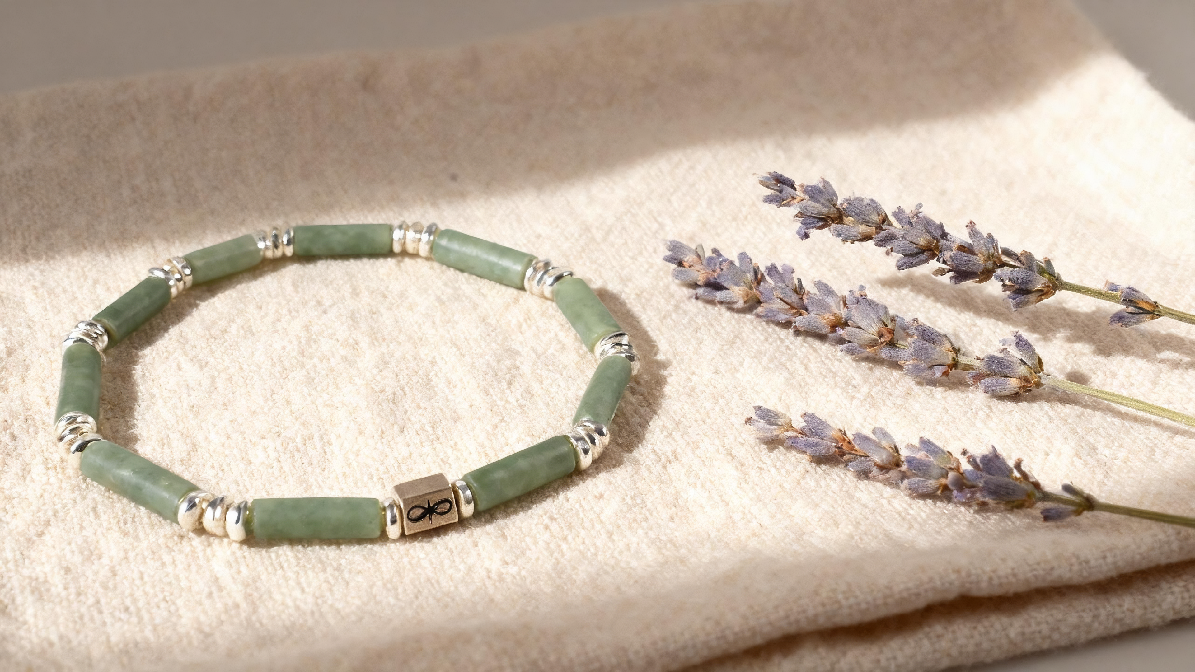 Lushan Jade · Hold Light · Stability