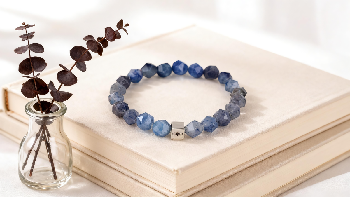 Blue Aventurine · Flow Light · Stillness