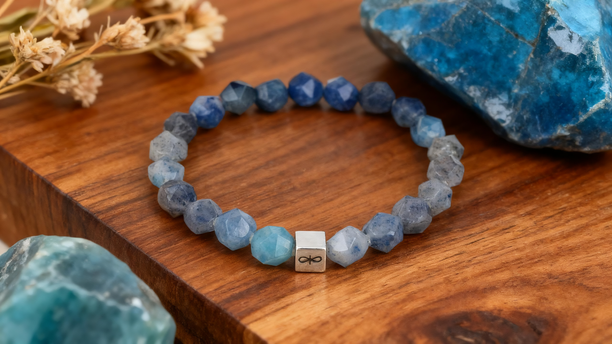 Blue Aventurine · Flow Light · Stillness